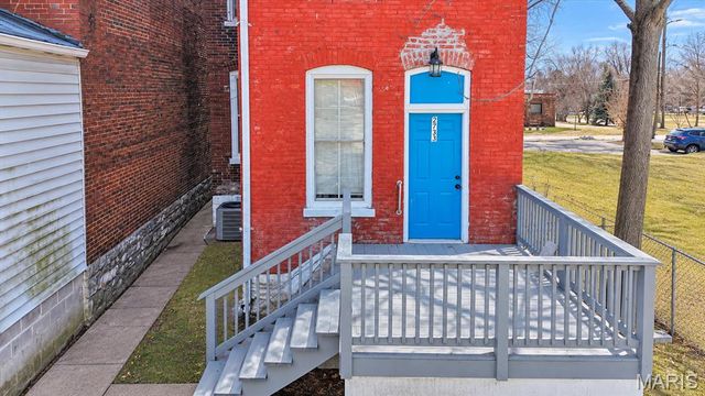 2733 Shenandoah Avenue, St Louis, MO 63104