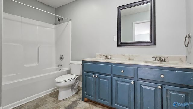 18310 Baker Hill Road, Athens, AL 35611