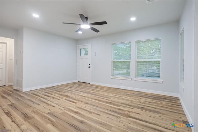 1412 E Avenue D, Temple, TX 76501
