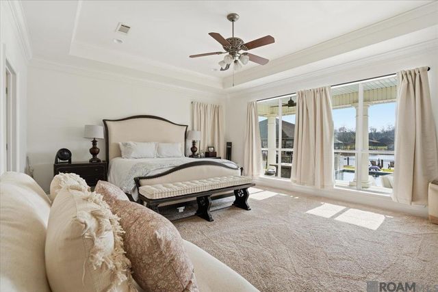 11867 Home Port Dr, Maurepas, LA 70449