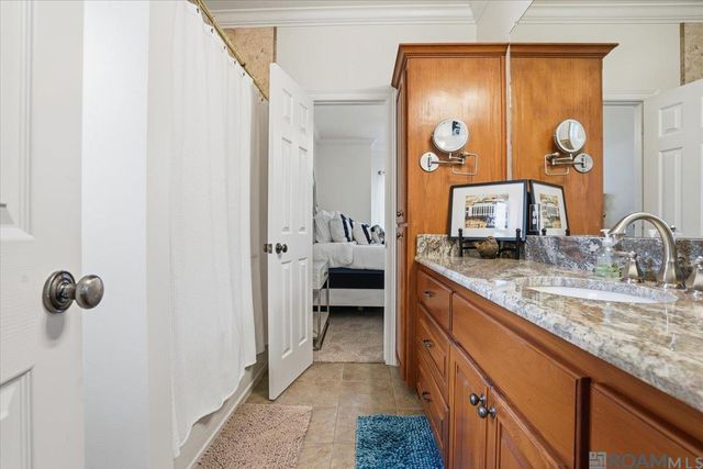 11867 Home Port Dr, Maurepas, LA 70449