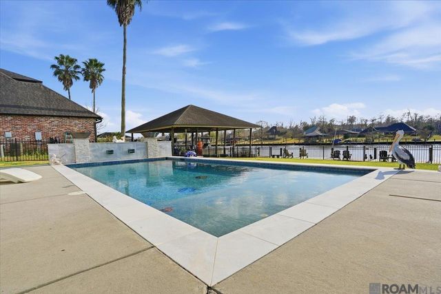 11867 Home Port Dr, Maurepas, LA 70449