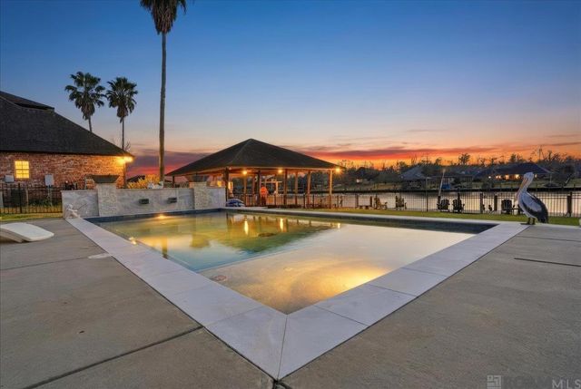 11867 Home Port Dr, Maurepas, LA 70449