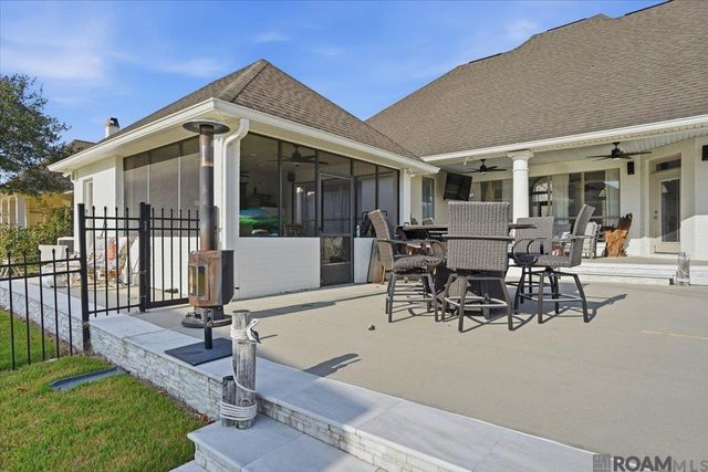 11867 Home Port Dr, Maurepas, LA 70449