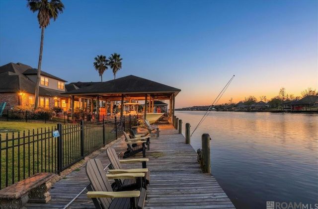 11867 Home Port Dr, Maurepas, LA 70449