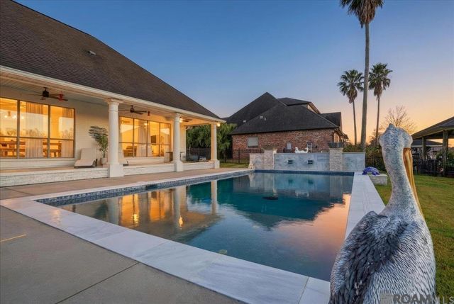 11867 Home Port Dr, Maurepas, LA 70449