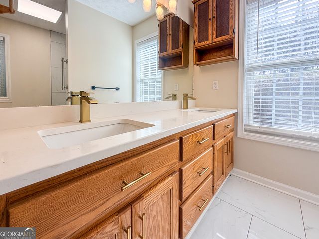 499 Old Deer Path Way, Cleveland, GA 30528