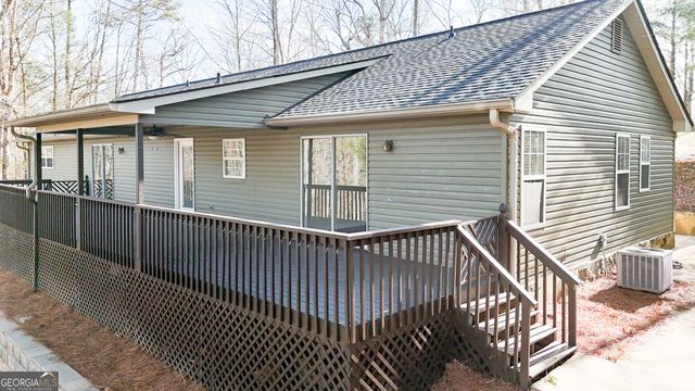 499 Old Deer Path Way, Cleveland, GA 30528