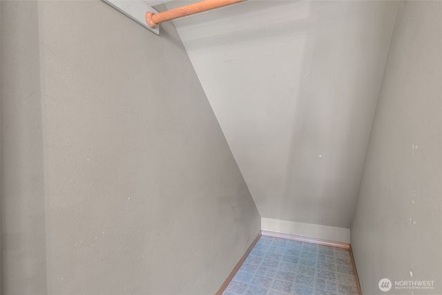 22085 Seavista Drive NE, Poulsbo, WA 98370