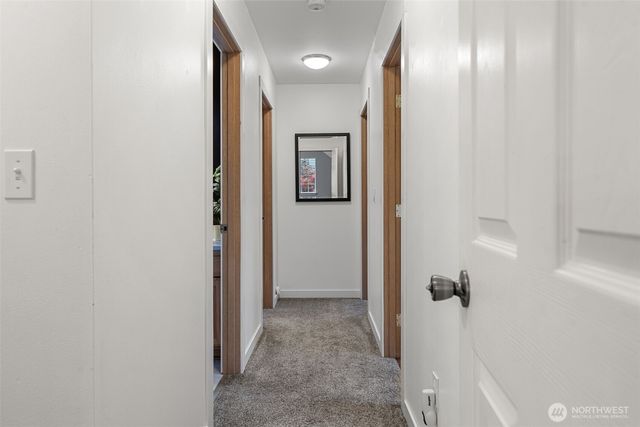 22085 Seavista Drive NE, Poulsbo, WA 98370