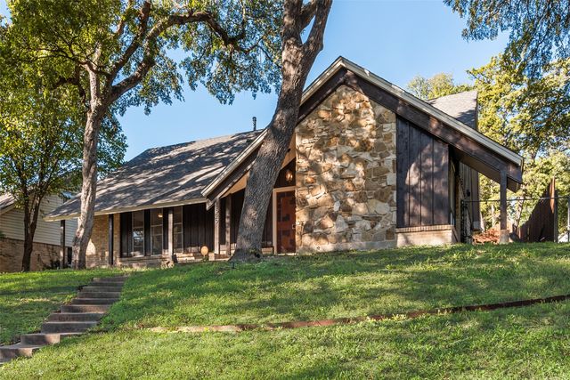 1529 Windchime Drive, Dallas, TX 75224