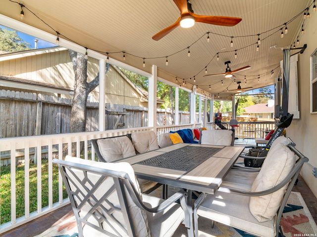 11917 FLAME TREE COVE, San Antonio, TX 78213