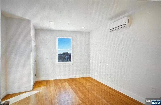 100 North Avenue 10, Plainfield, NJ 07060