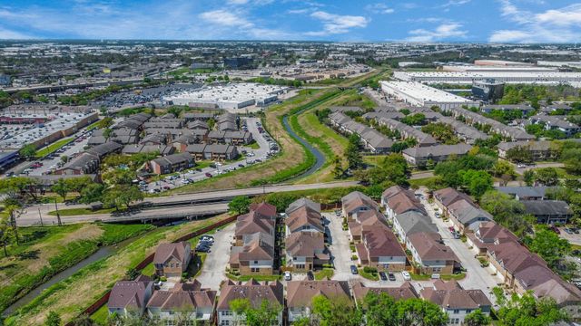 5922 Hollister Cole, Houston, TX 77040
