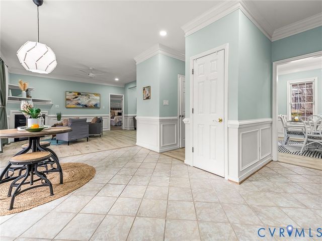 325 Sarazen Ln, Chester, VA 23836