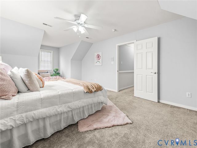 325 Sarazen Ln, Chester, VA 23836