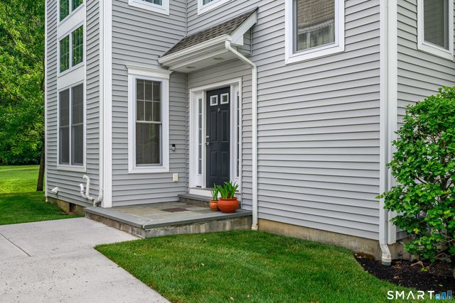 34 Copper Square Drive 34, Bethel, CT 06801