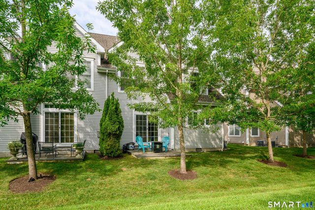 34 Copper Square Drive 34, Bethel, CT 06801