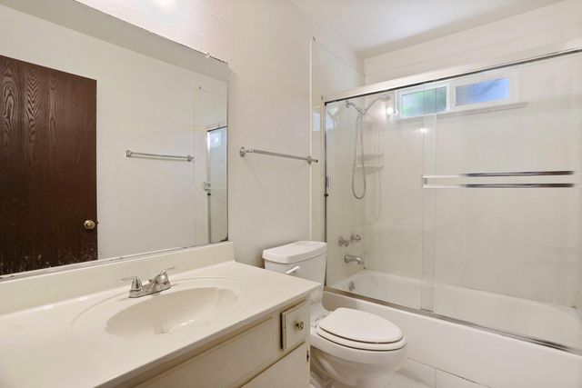 8348 Edgefield Way, Stockton, CA 95209