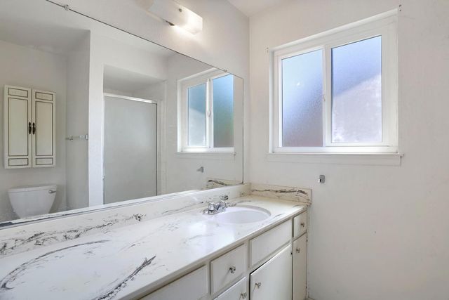 8348 Edgefield Way, Stockton, CA 95209