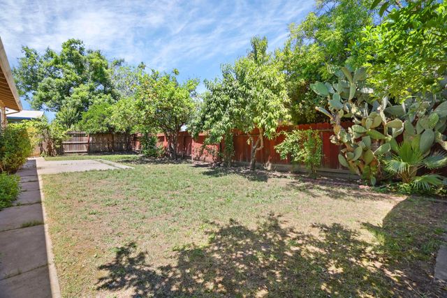 8348 Edgefield Way, Stockton, CA 95209