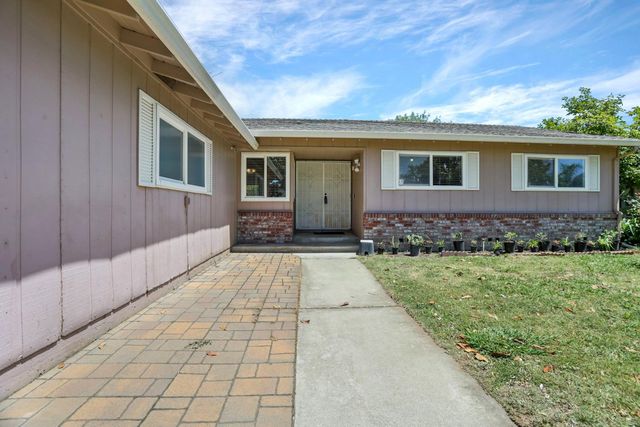 8348 Edgefield Way, Stockton, CA 95209