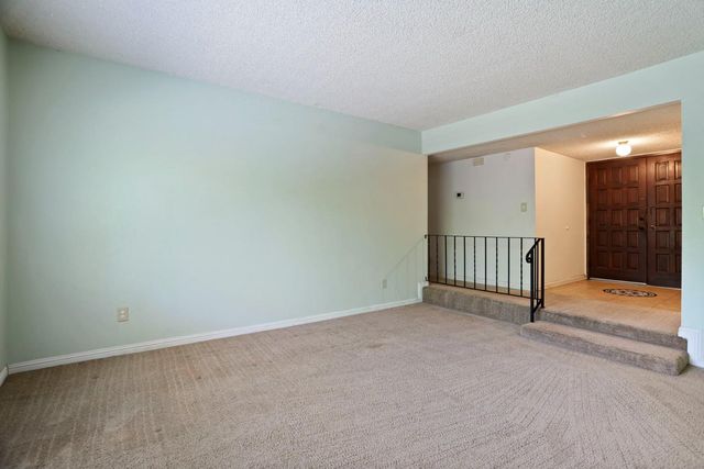 8348 Edgefield Way, Stockton, CA 95209