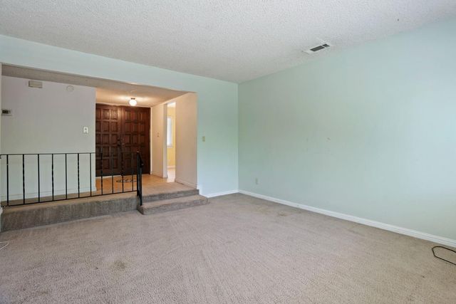 8348 Edgefield Way, Stockton, CA 95209