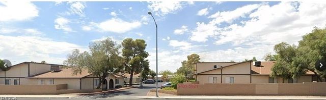 5805 SMOKE RANCH Road D, Las Vegas, NV 89108