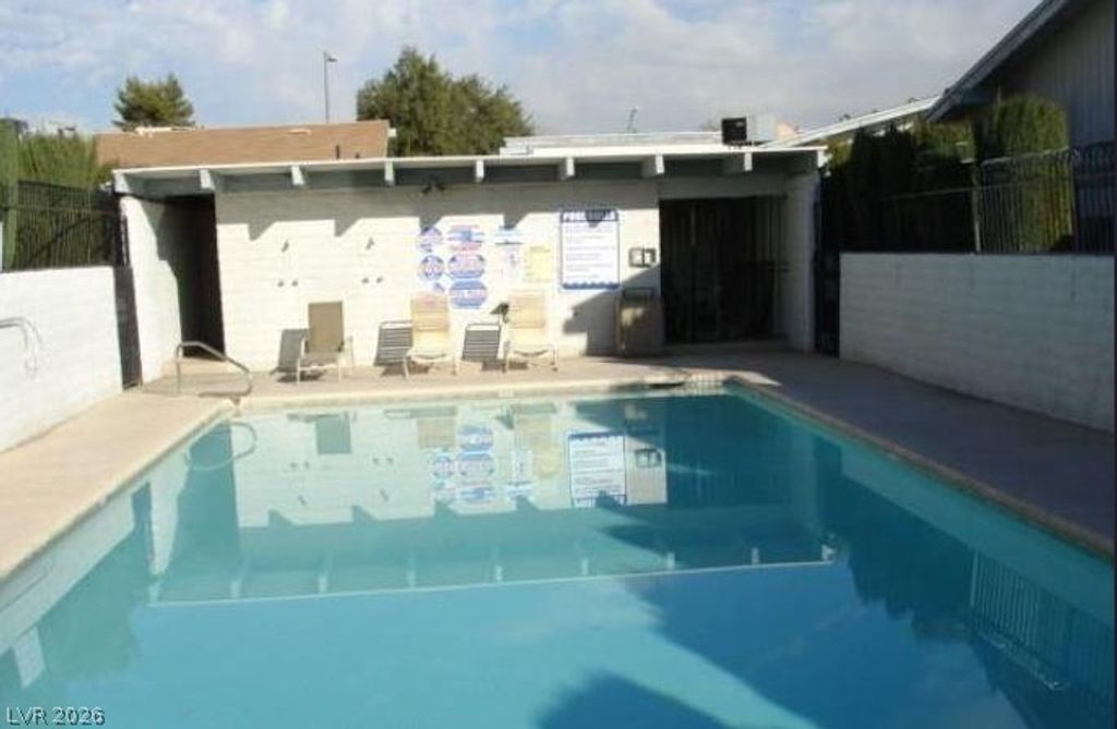 5805 SMOKE RANCH Road D, Las Vegas, NV 89108