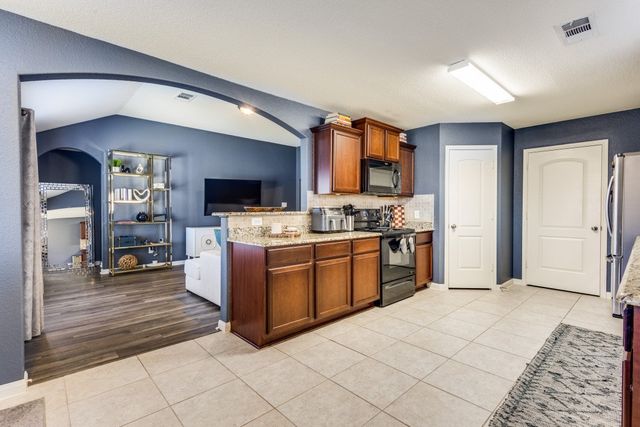 225 Soap Tree Drive, Princeton, TX 75407