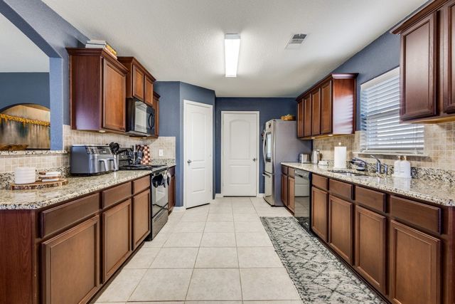 225 Soap Tree Drive, Princeton, TX 75407