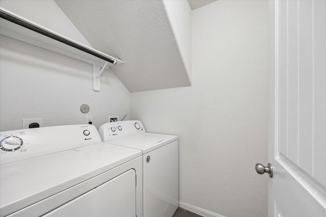 429 Lake Line Drive, Alvin, TX 77511