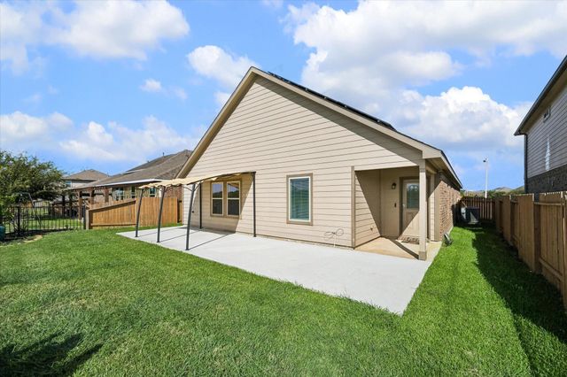 429 Lake Line Drive, Alvin, TX 77511