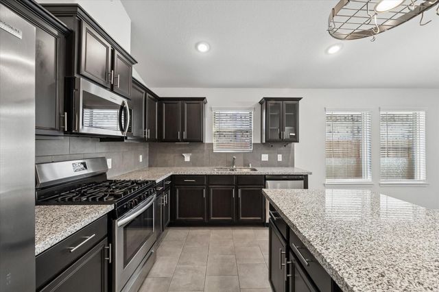 429 Lake Line Drive, Alvin, TX 77511