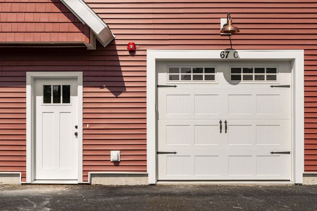 67 Groton Road, Nashua, NH 03062