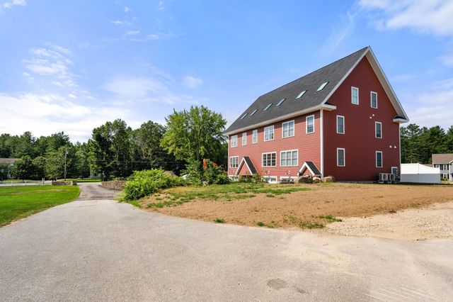 67 Groton Road, Nashua, NH 03062