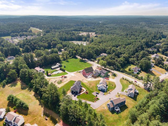 67 Groton Road, Nashua, NH 03062
