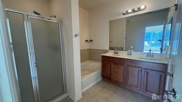 26 Edward Stec Boulevard 2623, Edison, NJ 08837