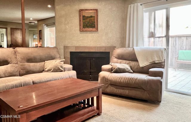 15652 Hillview Lane 17, Granada Hills, CA 91344