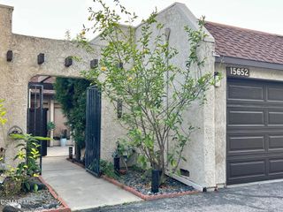 15652 Hillview Lane 17, Granada Hills, CA 91344