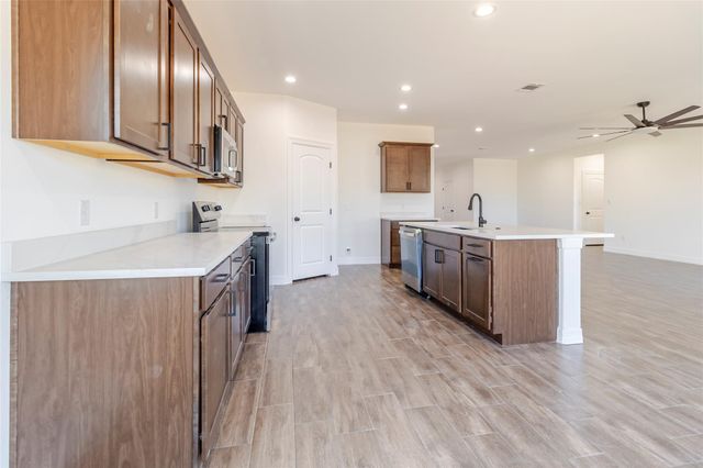 309 Myrtle RD, Smithville, TX 78957