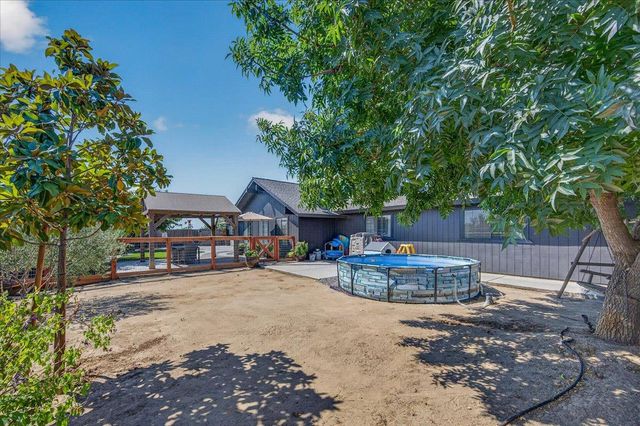 16935 Karen Road, Madera, CA 93636