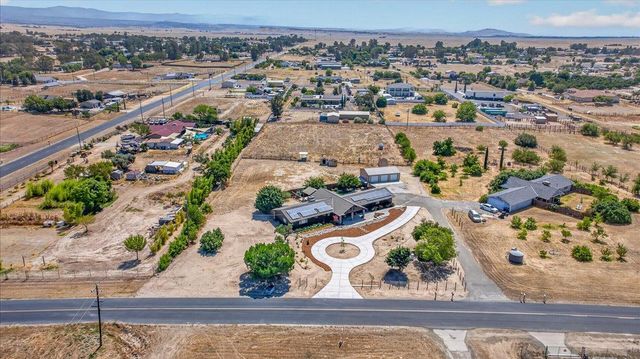 16935 Karen Road, Madera, CA 93636