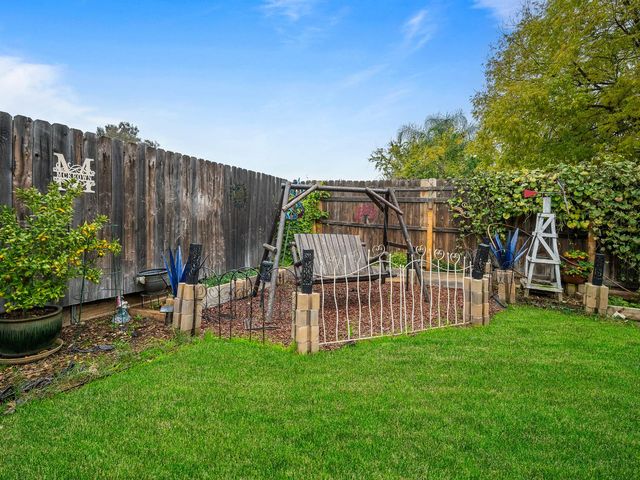 10893 Woolwich Way, Mather, CA 95655