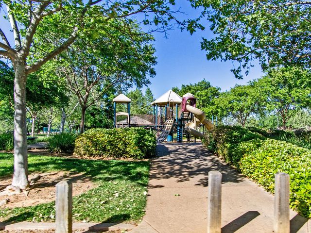 10893 Woolwich Way, Mather, CA 95655