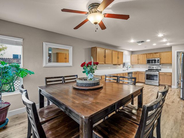 10893 Woolwich Way, Mather, CA 95655