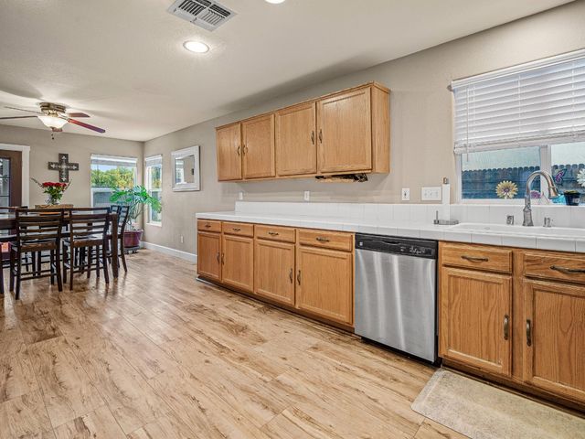 10893 Woolwich Way, Mather, CA 95655