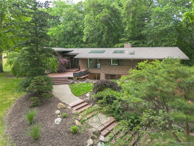 30795 Adair Court, Franklin, MI 48025