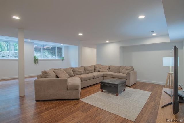 30795 Adair Court, Franklin, MI 48025